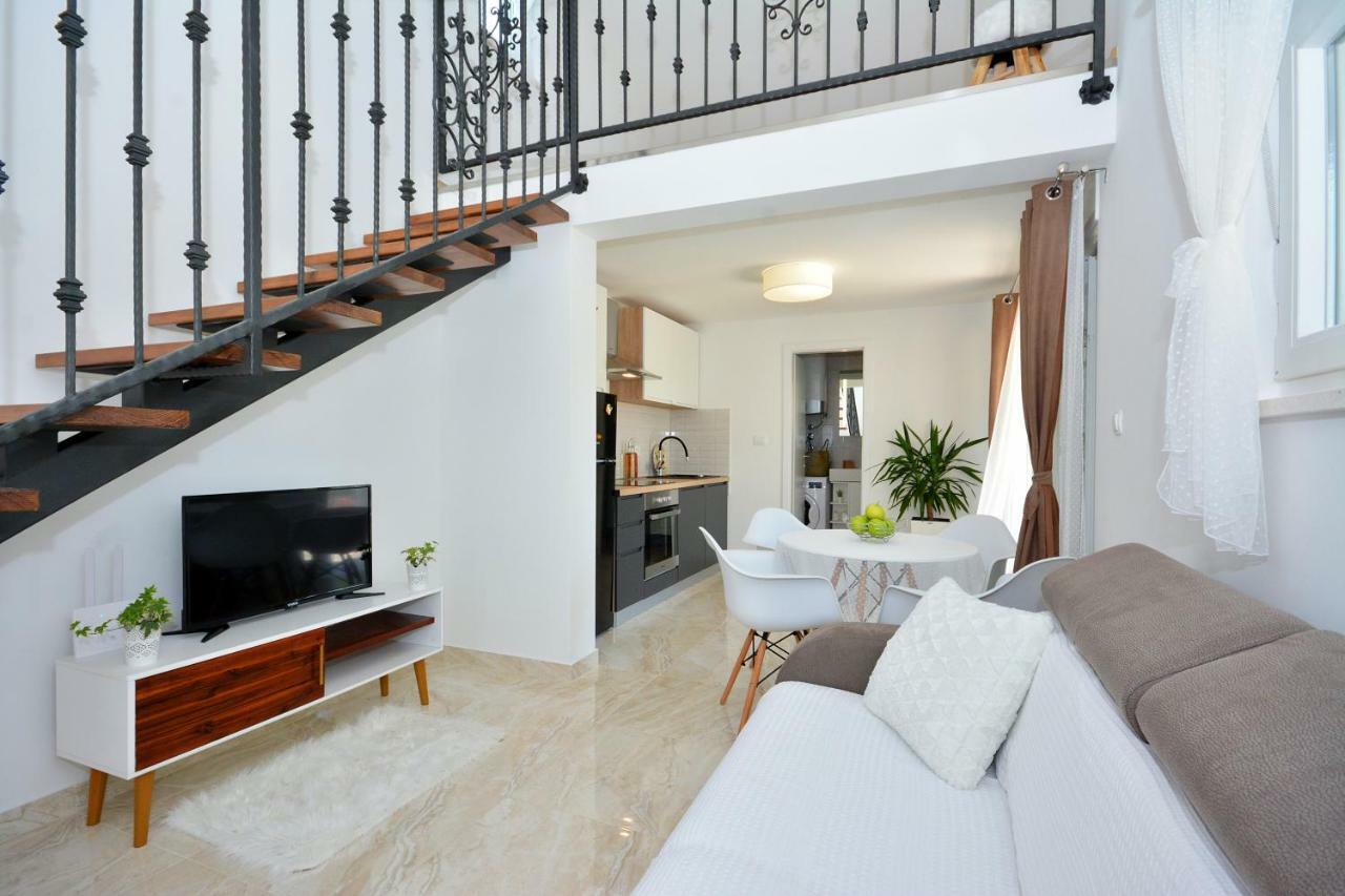 House "River And Sea" Podstrana Exterior foto